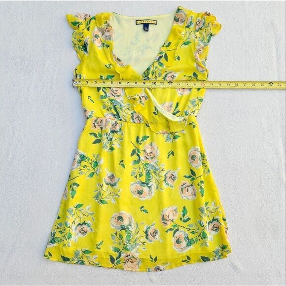 Aeropostale Prince and Fox Ruffled Floral Dress - Picture 4 of 12